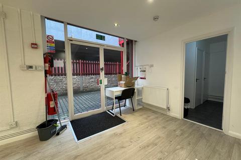 Office to rent, Springbridge Mews, Ealing