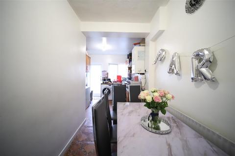 4 bedroom terraced house for sale, Kingsway, Enfield