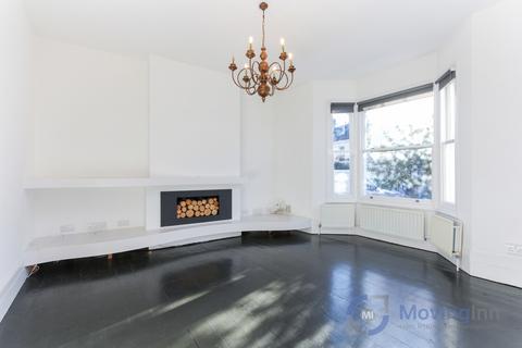 3 bedroom terraced house to rent, Turret Grove, Clapham, SW4