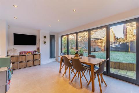 5 bedroom detached house for sale, Waterfield Way, Clipstone Village