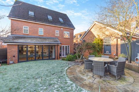 5 bedroom detached house for sale, Waterfield Way, Clipstone Village