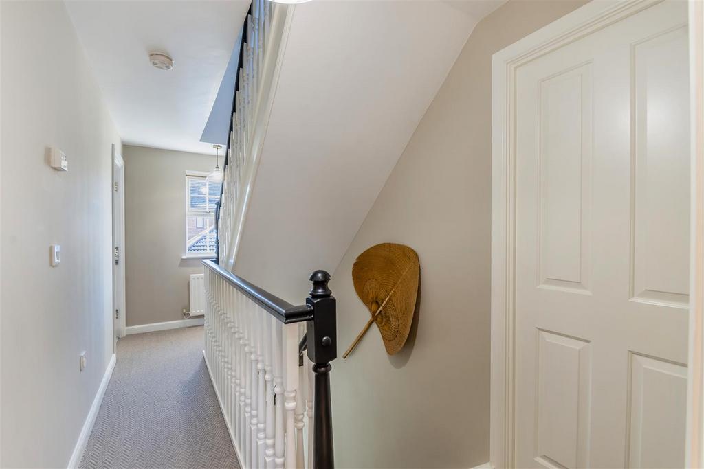 8632521-interior14.jpg