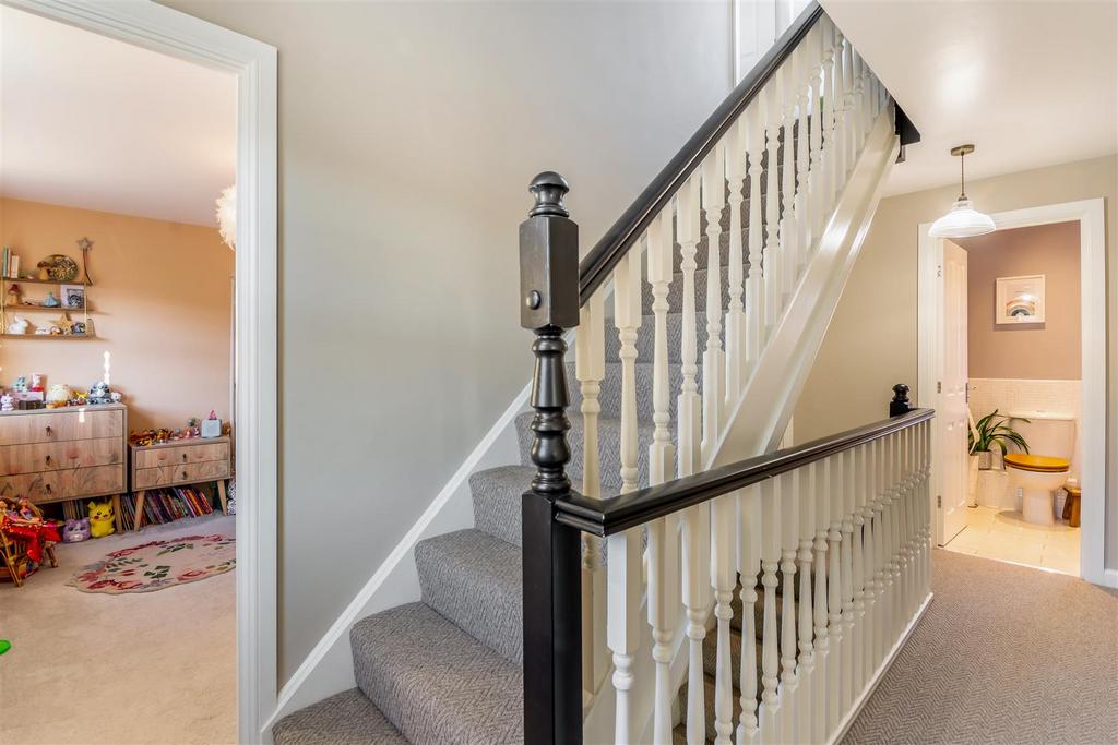 8632521-interior15.jpg
