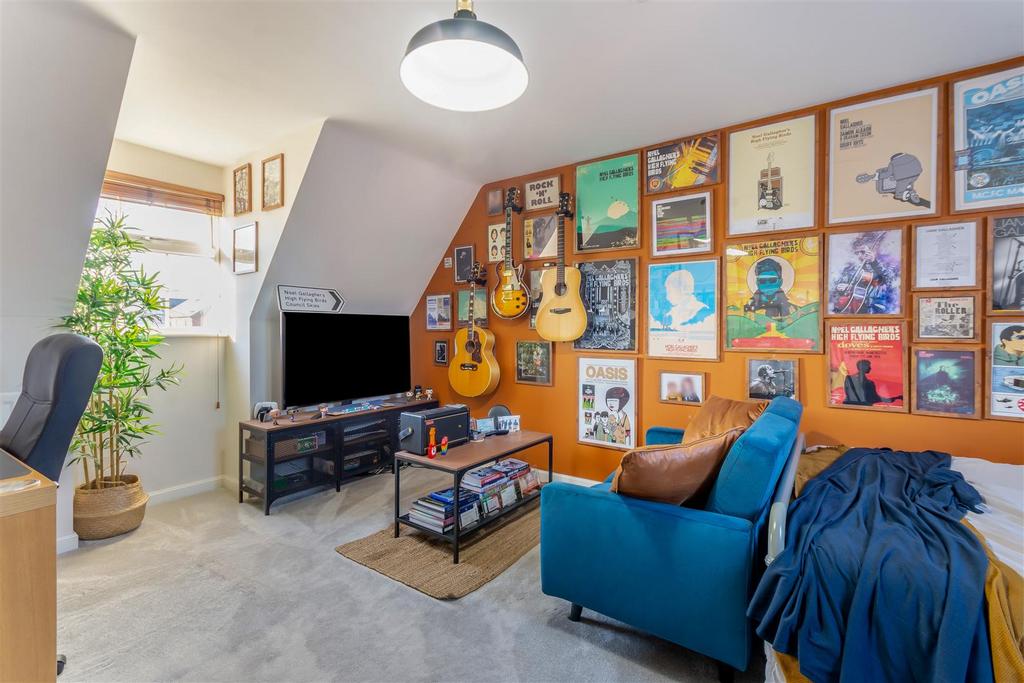 8632521-interior24.jpg