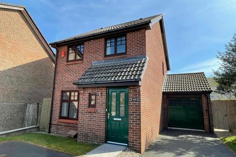 3 bedroom detached house for sale, Carne View Road, Probus