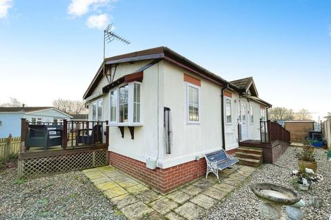 2 bedroom park home for sale, Hatfield Broadoaks Road, Bishop's Stortford CM22