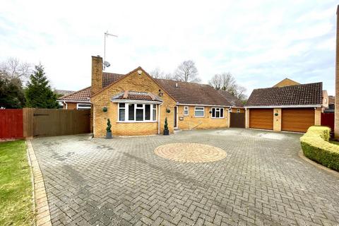 4 bedroom detached bungalow for sale, Tansy Close, West Hunsbury, Northampton NN4