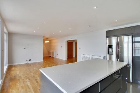 3 bedroom apartment for sale, The Boulevard, Greenhithe, Kent, DA9