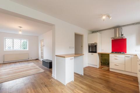 7 Whinyates Road, London, SE9 6NW
