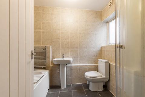 7 Whinyates Road, London, SE9 6NW