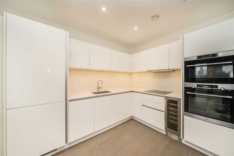 2 bedroom flat to rent, Telegraph Avenue, London SE10