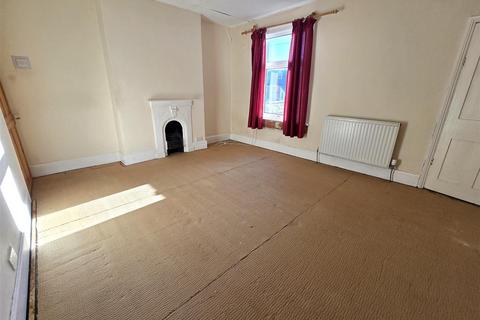 2 bedroom terraced house for sale, Park Lane, Chippenham