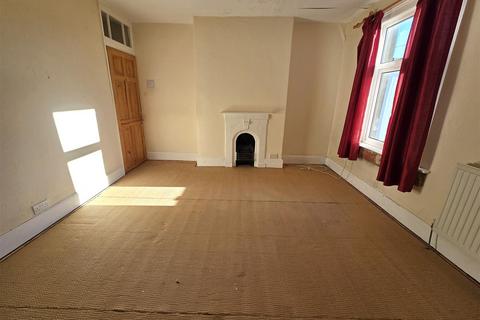 2 bedroom terraced house for sale, Park Lane, Chippenham