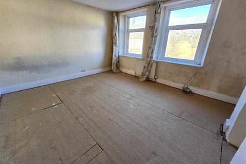 2 bedroom terraced house for sale, Park Lane, Chippenham