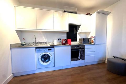 1 bedroom flat for sale, Porters Wood, St. Albans AL3