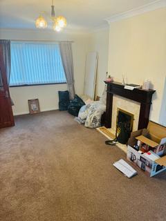 3 bedroom end of terrace house to rent, Chartley Road, West Bromwich, B71