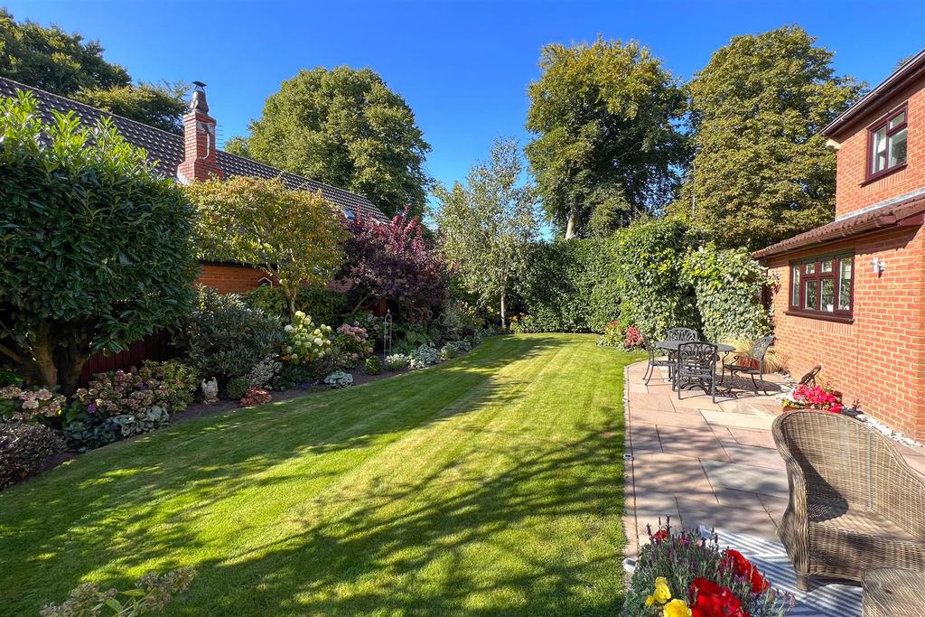 Garden - Summer