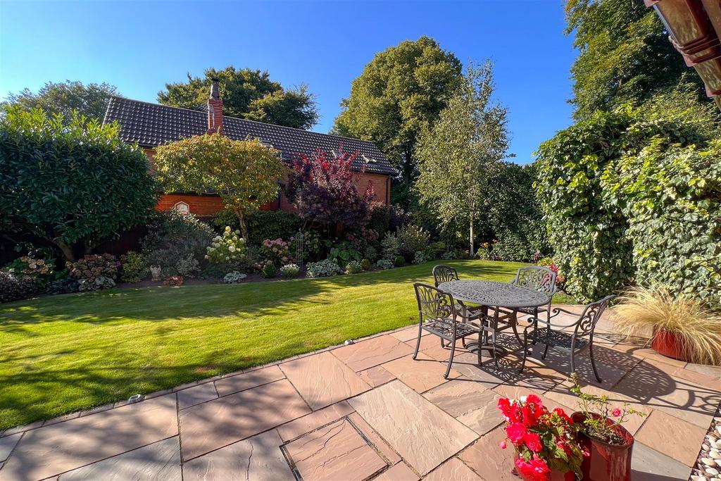 Garden - Summer