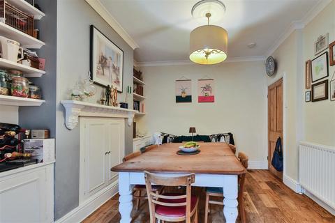 4 bedroom terraced house for sale, Nunthorpe Road, Off Scarcroft Road