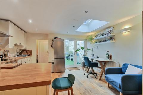 4 bedroom terraced house for sale, Nunthorpe Road, Off Scarcroft Road