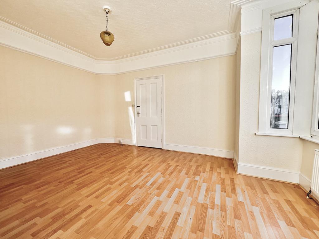 House in East Ham - View 2
