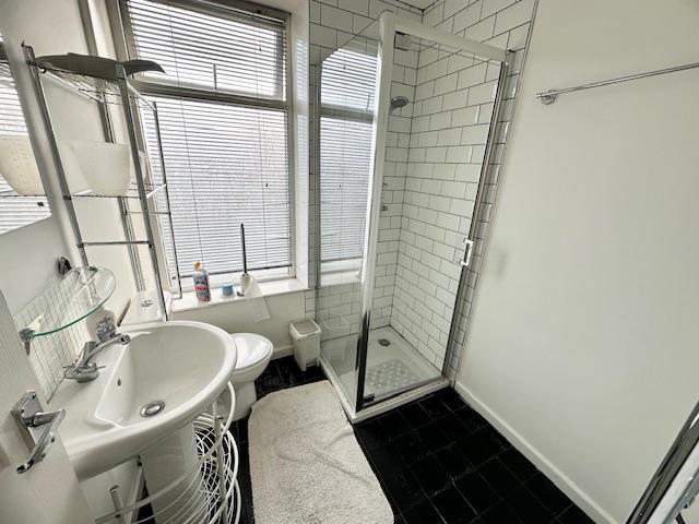 Image009.jpg