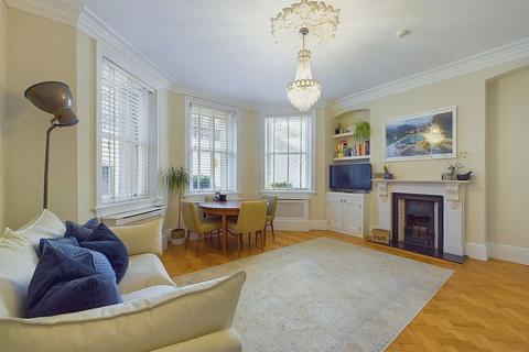 2 bedroom flat for sale, Grand Avenue, Hove, BN3 2LF