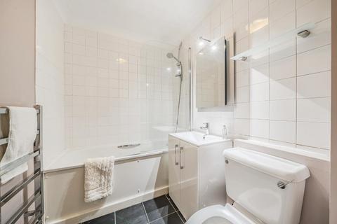 1 bedroom flat for sale, Leather Lane, Farringdon