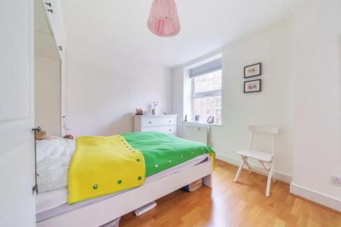 2 bedroom flat for sale, Halton Road, Islington