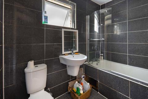 6 bedroom terraced house for sale, Prince George Road, Stoke Newington, London, N16