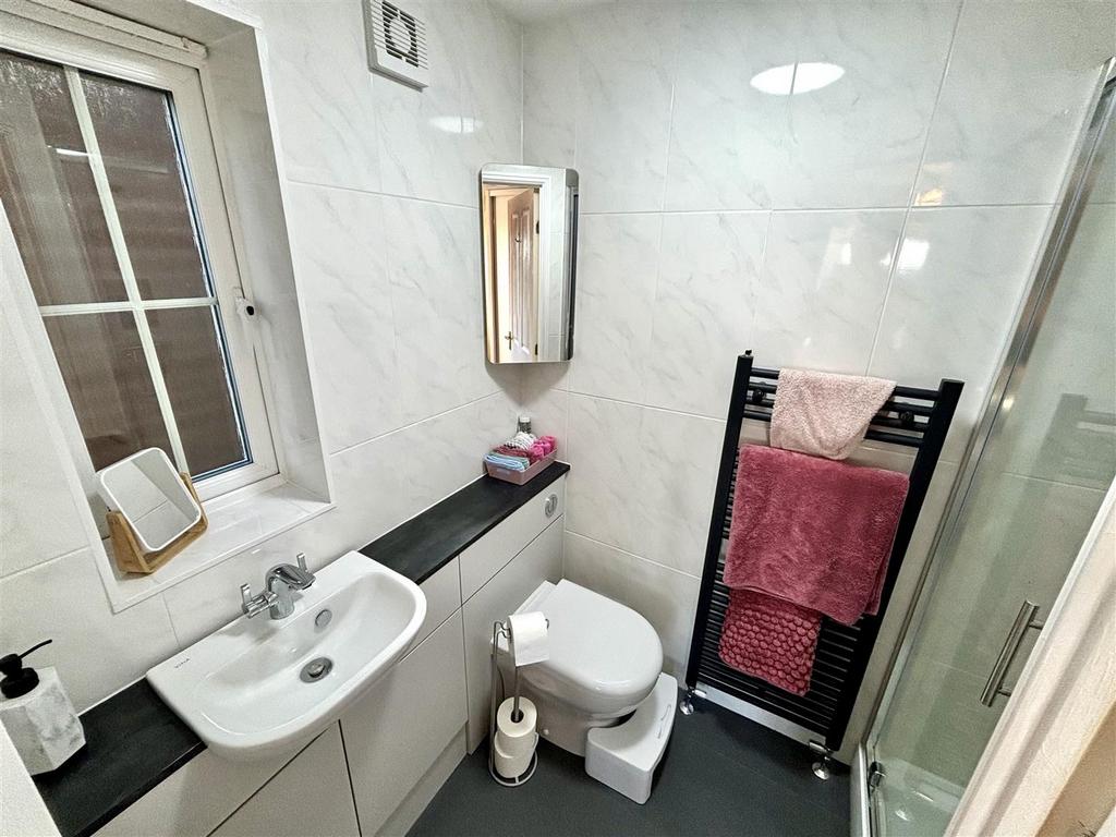 Ensuite