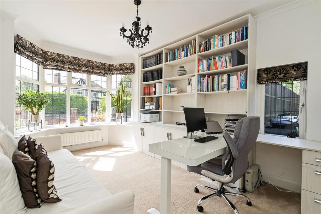 36 Thornby Avenue, Solihull, B91 2 BJ LO 65.jpg
