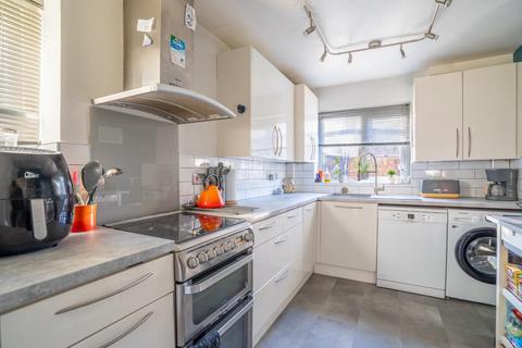 3 bedroom end of terrace house for sale, Chase Side Court, York