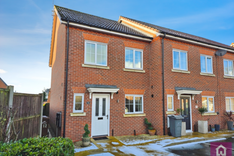 3 bedroom end of terrace house for sale, Rhodfa'r Llyn, Saltney, Chester, Flintshire, CH4