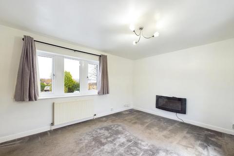 2 bedroom house to rent, Kent Mews, Bingley