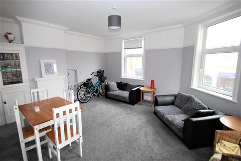 4 bedroom apartment to rent, Elm Grove