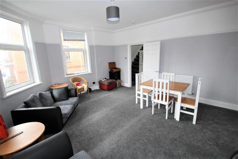 4 bedroom apartment to rent, Elm Grove