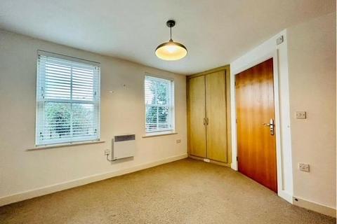 2 bedroom flat to rent, Birmingham Road, Stratford-Upon-Avon CV37