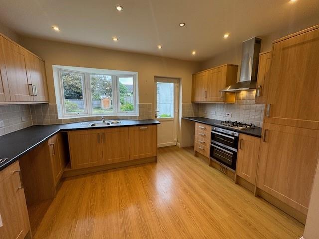 Avoncliffe kitchen.jpg