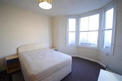 1 bedroom ground floor flat to rent, Montgomery Street, Cardiff