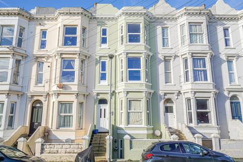 2 bedroom flat for sale, Priory Road, Hastings