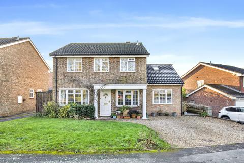 4 bedroom detached house for sale, Leatherhead