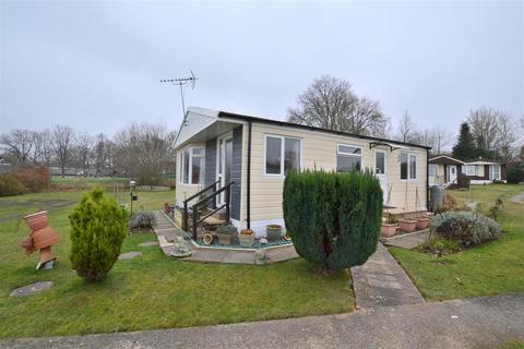 2 bedroom mobile home for sale, Blackbushe Park, Dungells Lane, Yateley GU46