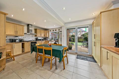 5 bedroom semi-detached house for sale, Runnymede Close, Twickenham