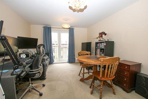 2 bedroom flat for sale, Dobede Way, Ely CB7