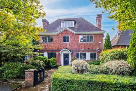 Far End Wyldes Close, London, NW11 7JB