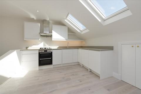 1 bedroom flat for sale, London W12