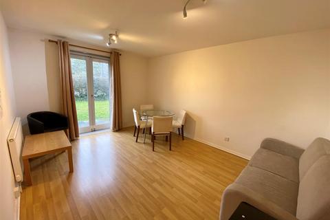 1 bedroom apartment to rent, Chantry Court, Hatfield AL10