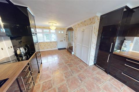 3 bedroom semi-detached house for sale, Victoria Road, Laindon, Essex, SS15