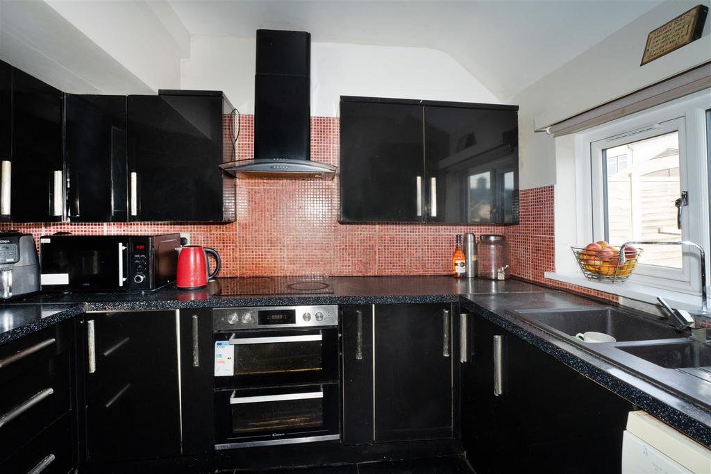 Dartford 112 Maiden Lane DA1 4 LX 6.jpg